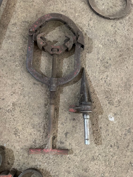 Hinged Pipe Cutter, Hub Components