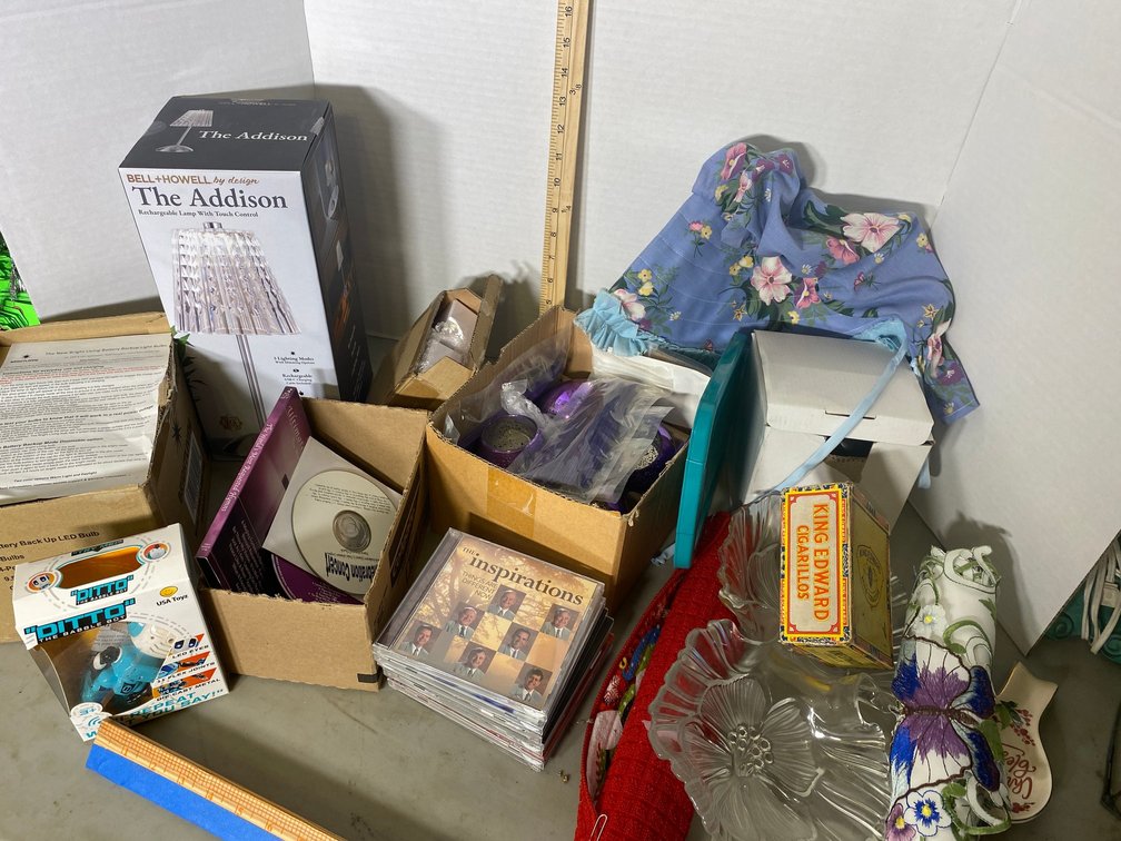 Household decorator items