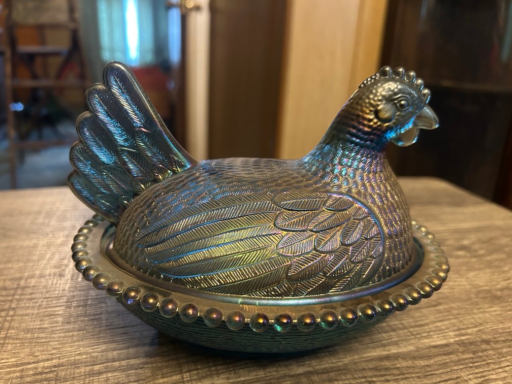Hen on nest-iridescent glass