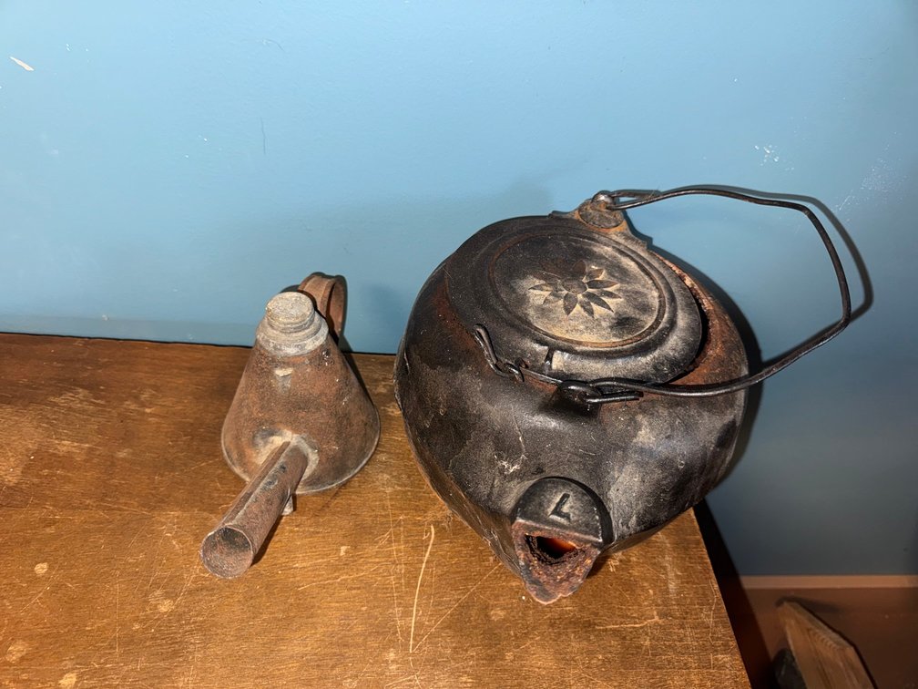 Cast iron kettle