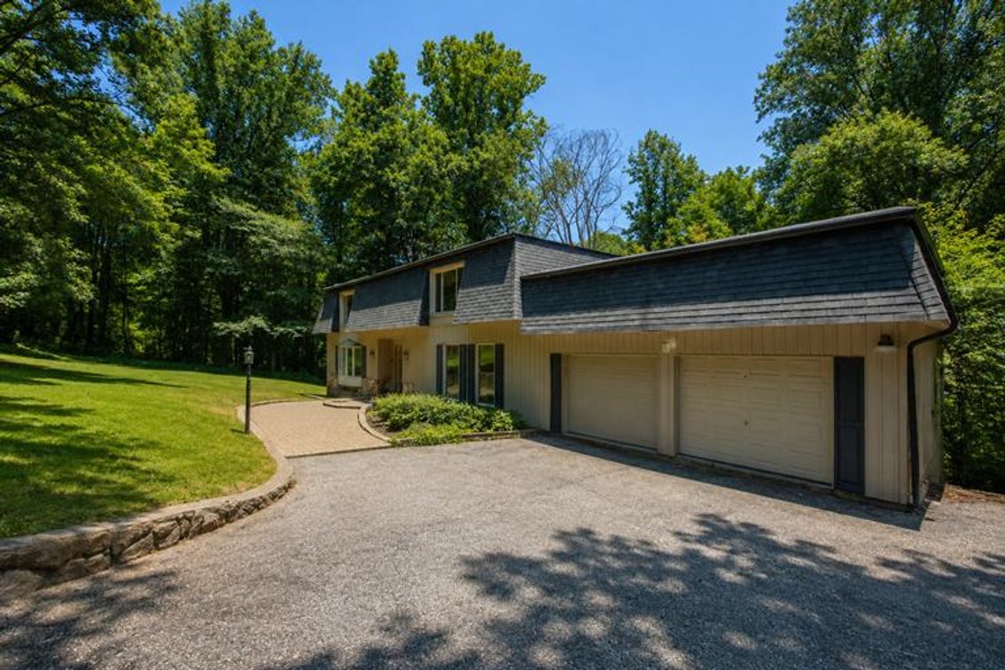 Image for Spacious 4 Bedroom with a Full Basement on 2 Acres in Dunbar