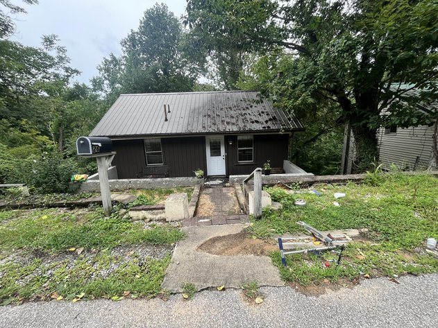 Image for 3 Bedroom Home in Charleston's South Hills