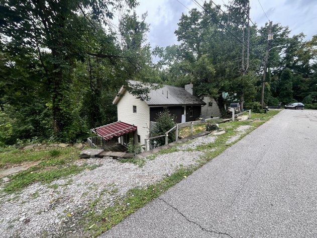 Image for 3 Bedroom Home in Charleston's South Hills