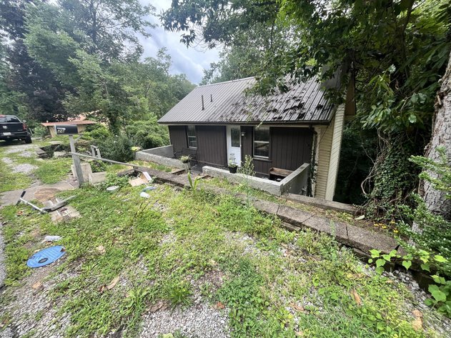 Image for 3 Bedroom Home in Charleston's South Hills
