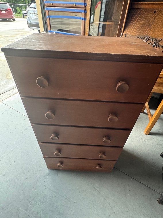 Small pine chest of drawers