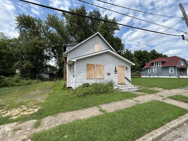 Image for Huntington 3 Bedroom Ideal for a Flip Selling to the Highest Bidder