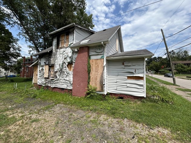 Image for Huntington 3 Bedroom Ideal for a Flip Selling to the Highest Bidder