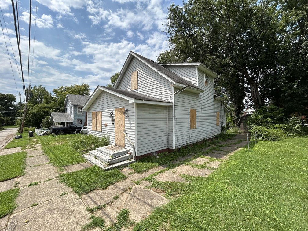 Image for Huntington 3 Bedroom Ideal for a Flip Selling to the Highest Bidder