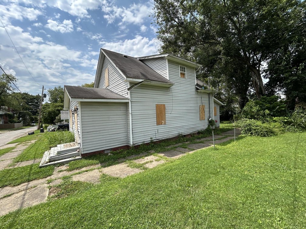 Image for Huntington 3 Bedroom Ideal for a Flip Selling to the Highest Bidder