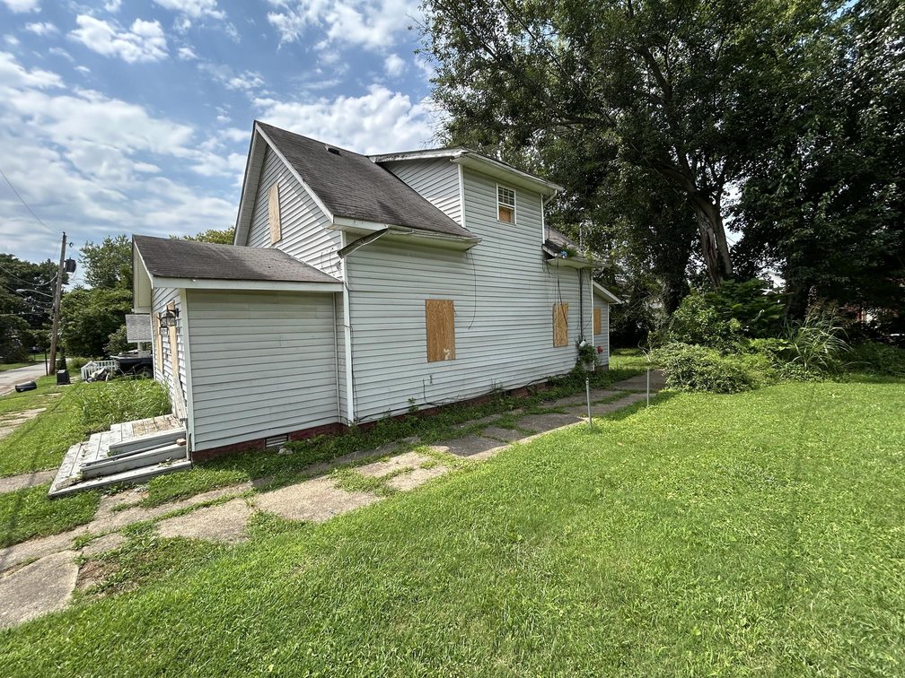 Image for Huntington 3 Bedroom Ideal for a Flip Selling to the Highest Bidder