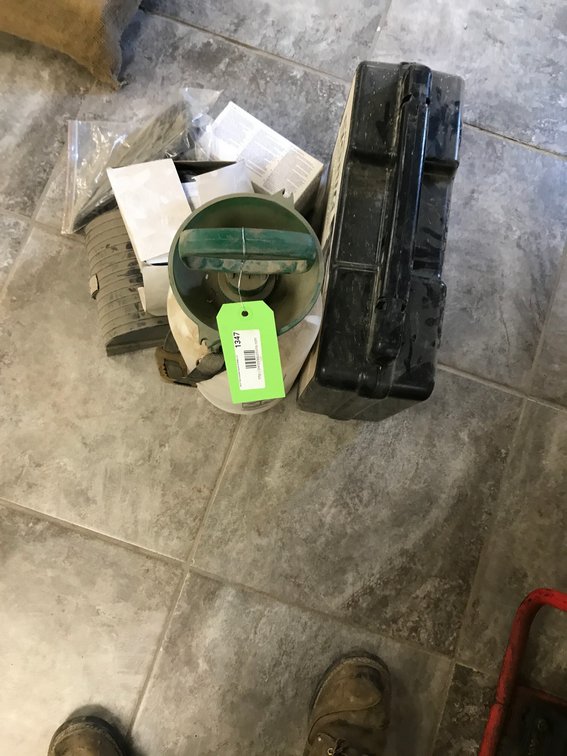 Big Rig Retro 16 Liter Jump Pack Box, Outdoor Lights, Sprayer