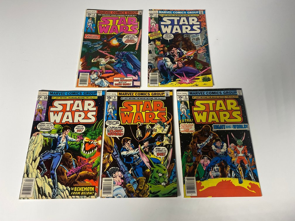 Vintage Star Wars Marvel comic books