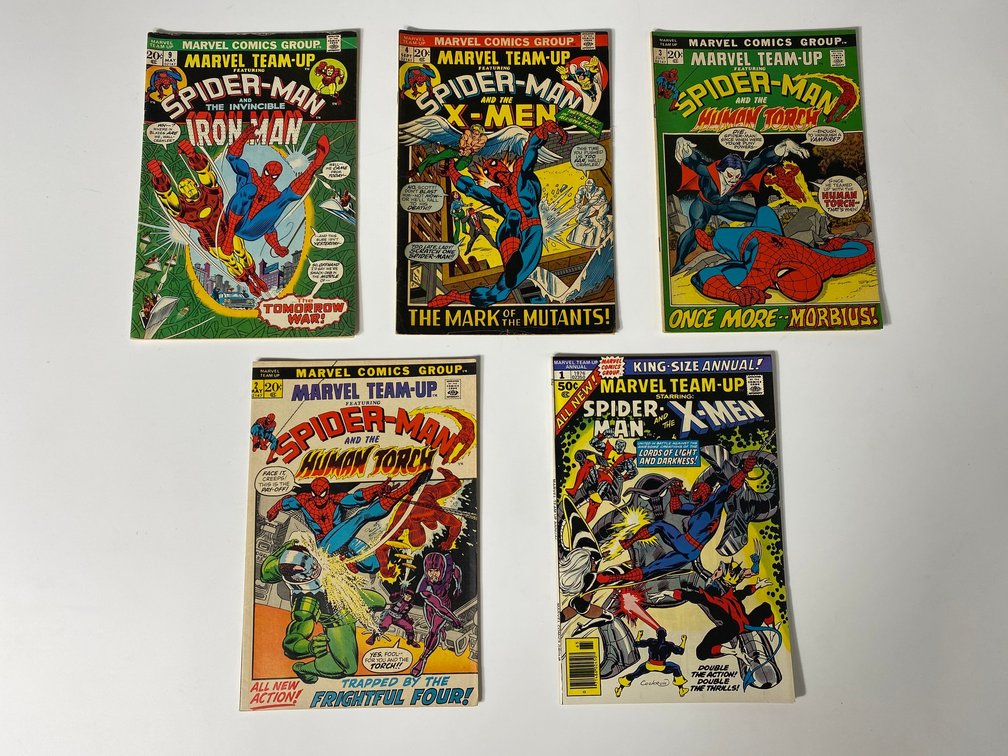 Vintage Marvel Team Up comic books