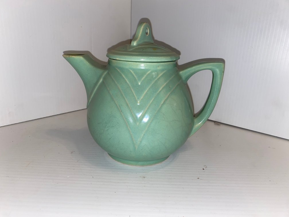 Mid-20th century art deco teapot in green