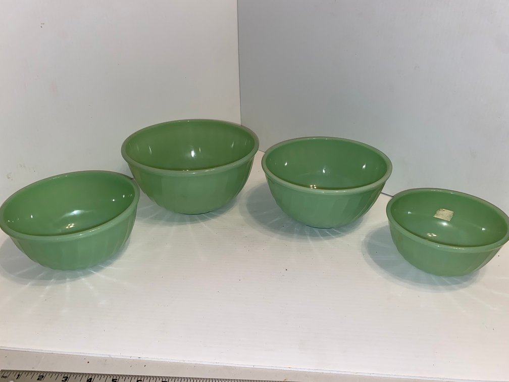 4 Stacking Jadeite Fireking bowls