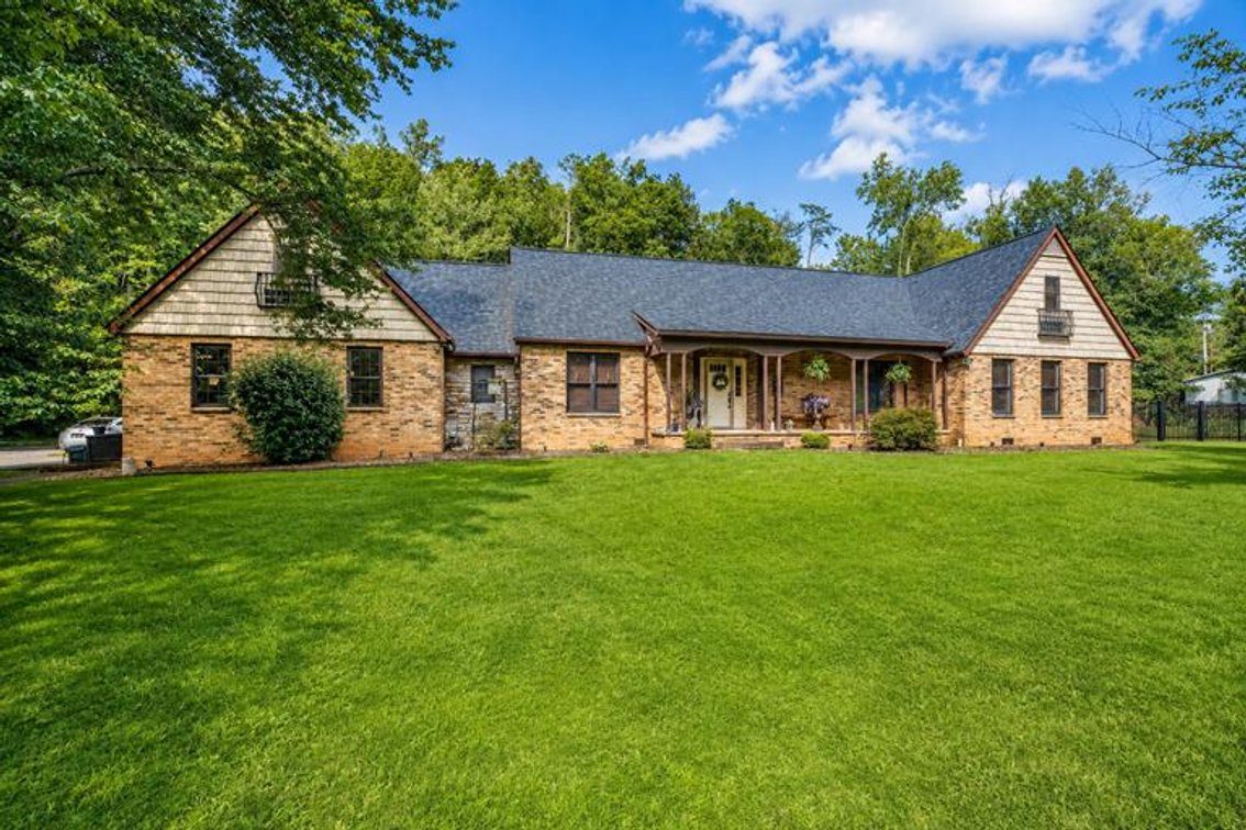 Image for Incredible 5 Bedroom Brick Home on 3.55 Acres in Cross Lanes