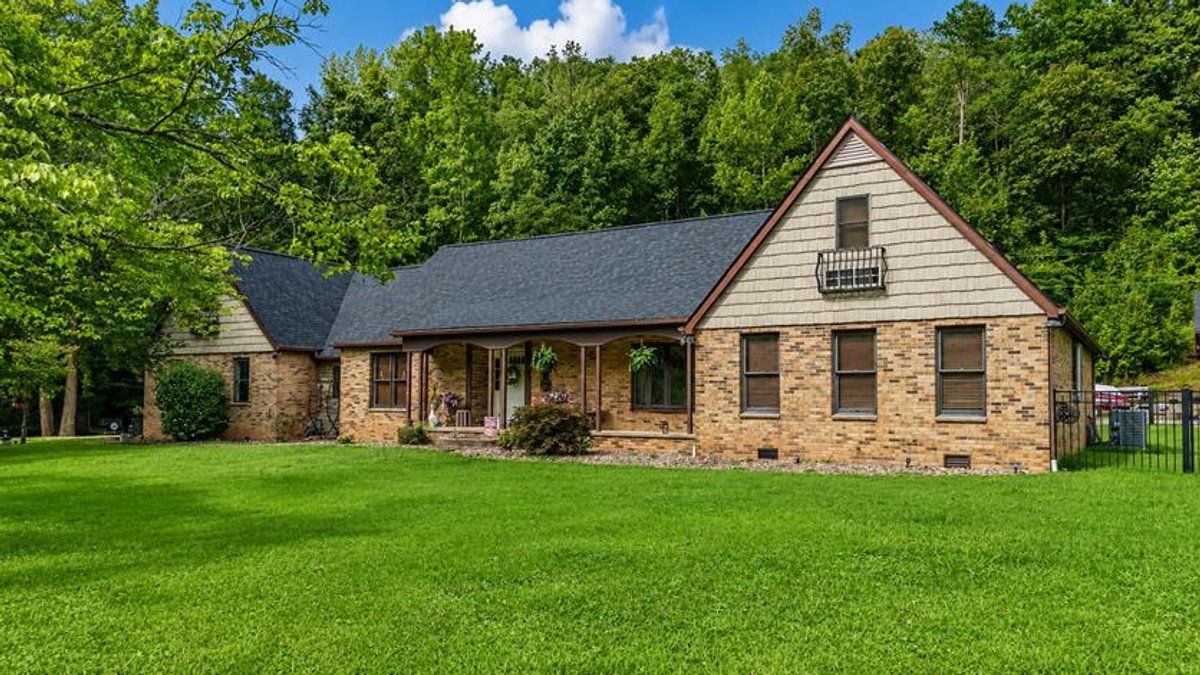 Image for Incredible 5 Bedroom Brick Home on 3.55 Acres in Cross Lanes