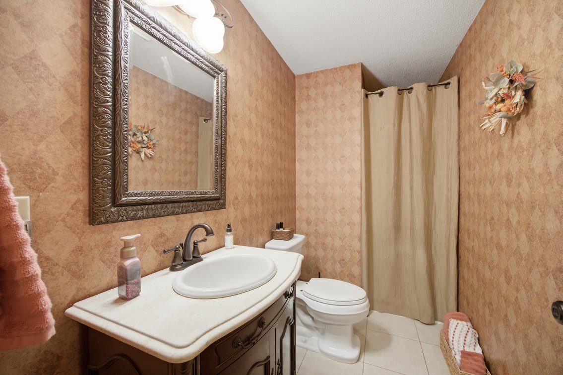 Image for Incredible 5 Bedroom Brick Home on 3.55 Acres in Cross Lanes