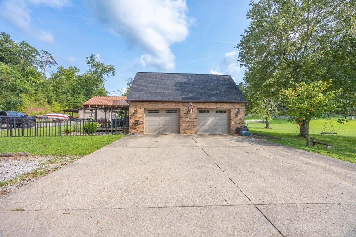 Image for Incredible 5 Bedroom Brick Home on 3.55 Acres in Cross Lanes