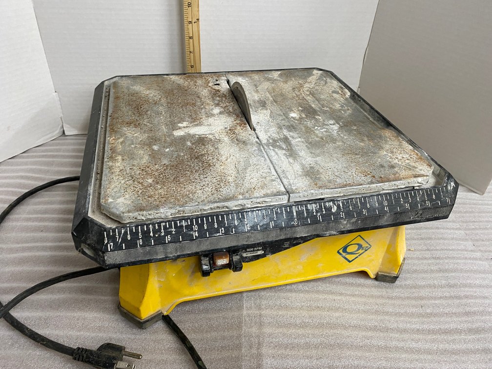 Qep model #650XT 7" tile wet saw