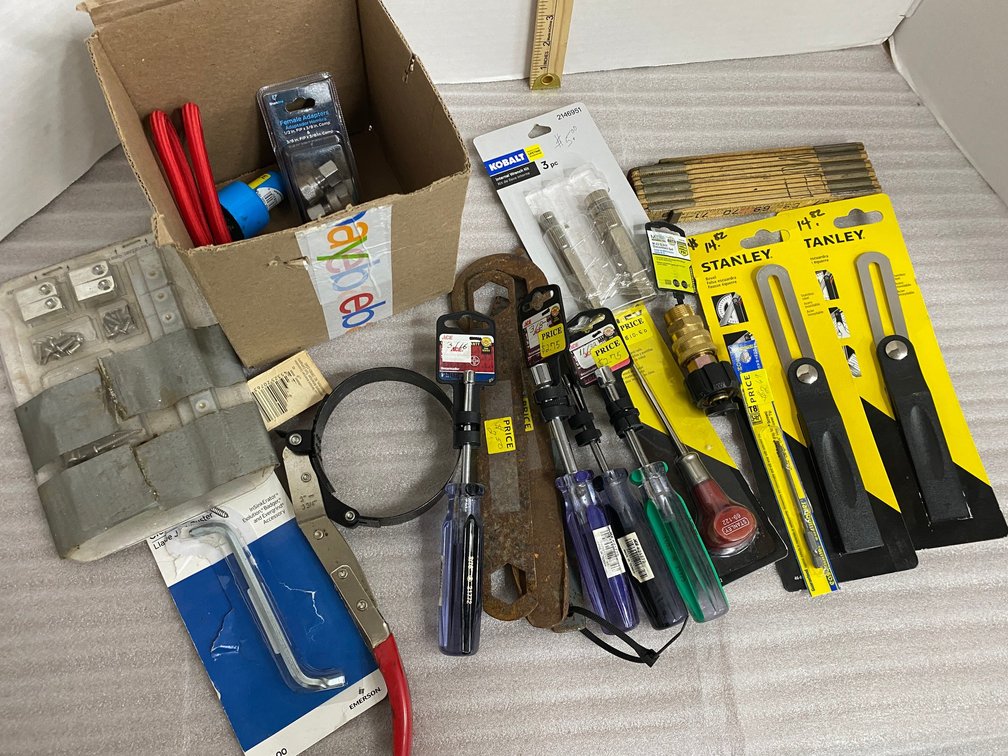 Nut drivers, oil filter wrench, Stanley bevel
