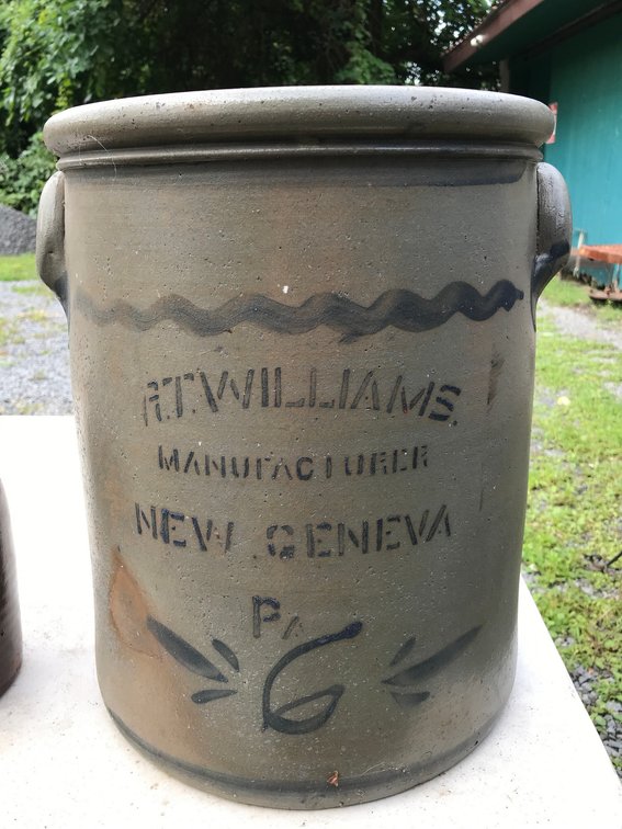 RT Williams New Geneva Pa 6 Gallon Stoneware Crock