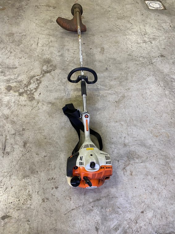 Stihl Model FS56RC Gasoline Straight Shaft String Trimmer