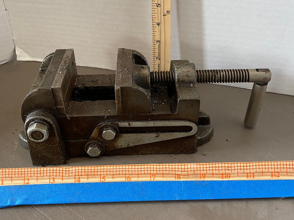 Machinist Vise with 3 1/2 Inch Jaws