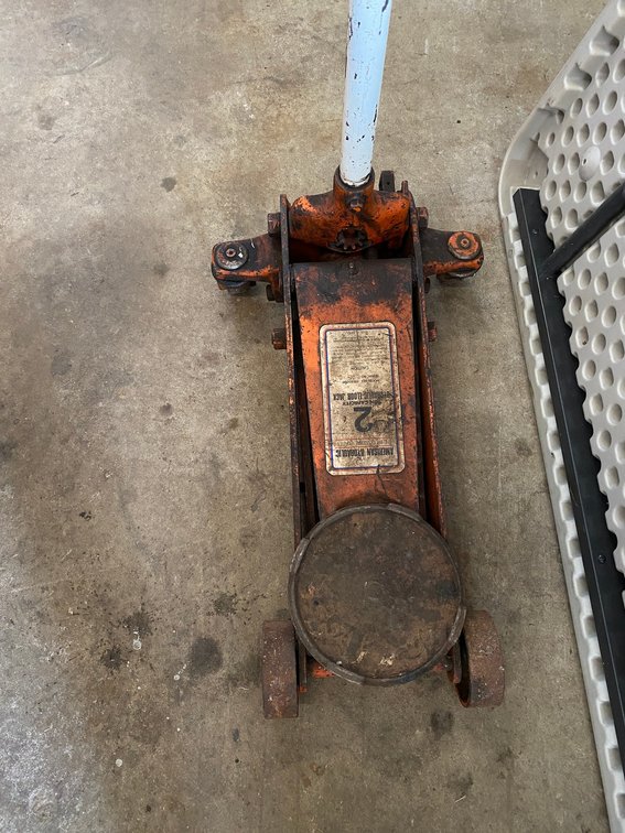 American Hydraulic 2 Ton Capacity Hydraulic Floor jack