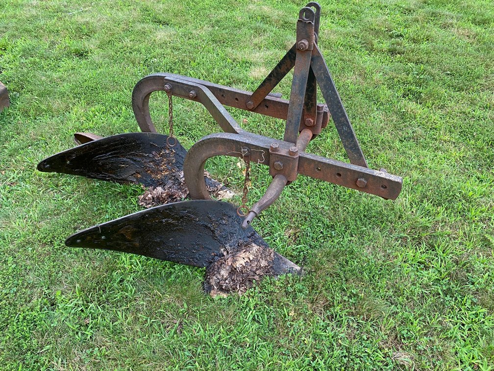3 Point Hitch Category 1 , 2 Bottom Plow with Long Cast type Points
