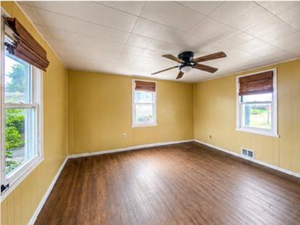Image for 2 Story Home on Double Corner Lot in Star City