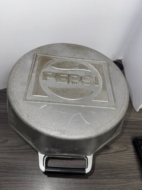 Balcar Pepsi table top charcoal grill