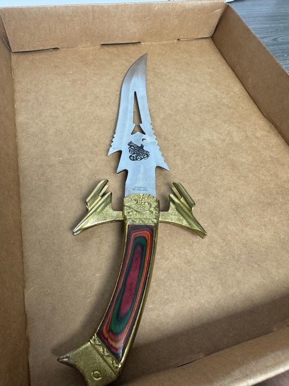Fantasy style knife