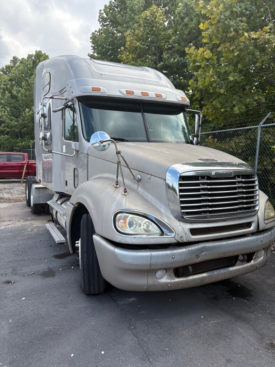 2007 Freightliner Columbia