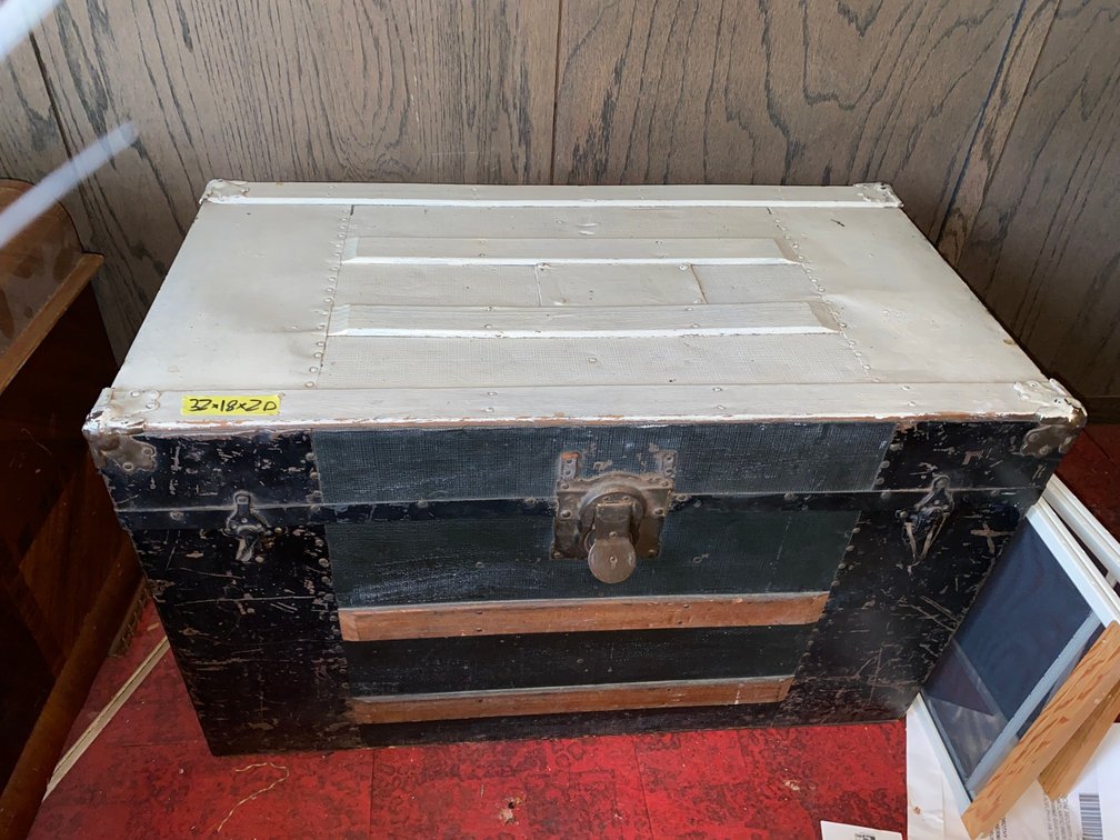 Trunk with ladies handbags