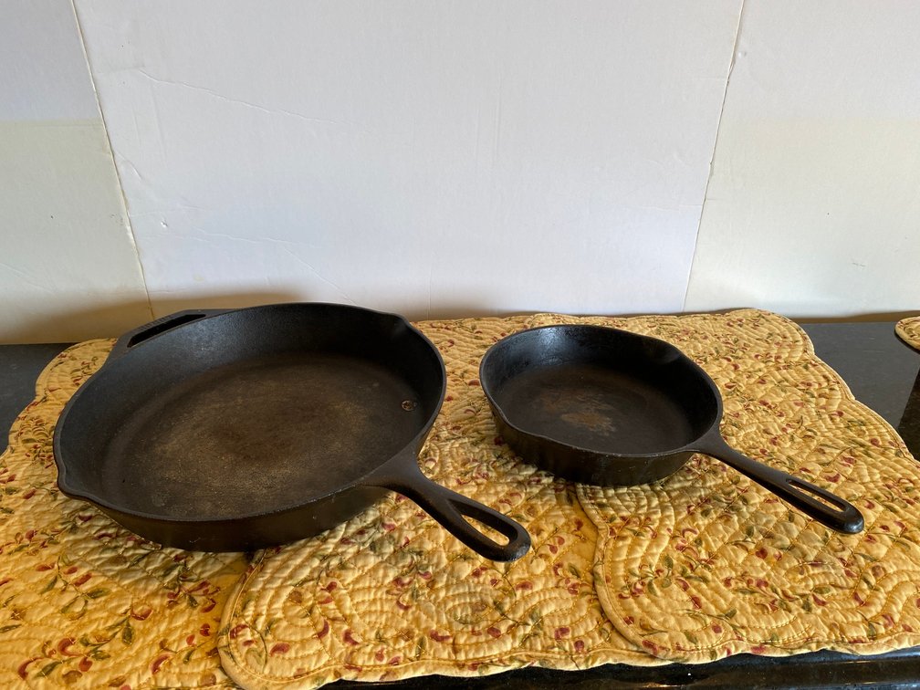 2 Cast iron skillets