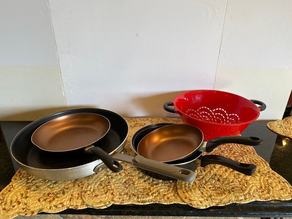Collection of skillets
