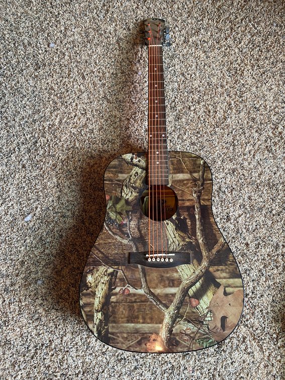 Mossy Oak Break-Up Infinity acoustic 6 string guitar