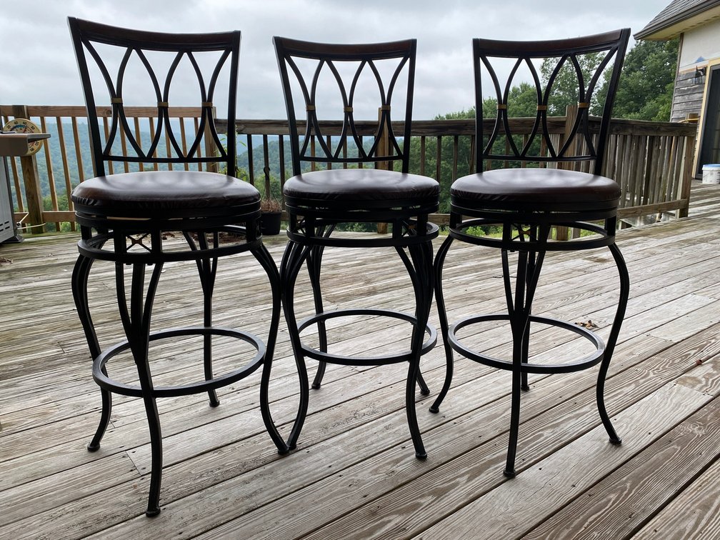 3 Barstools