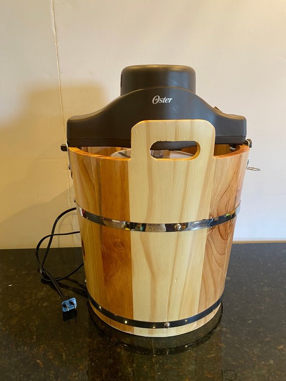 Ice cream maker