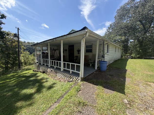 Image for 3 Bedroom on a Large Lot in Charleston Selling to the Highest Bidder