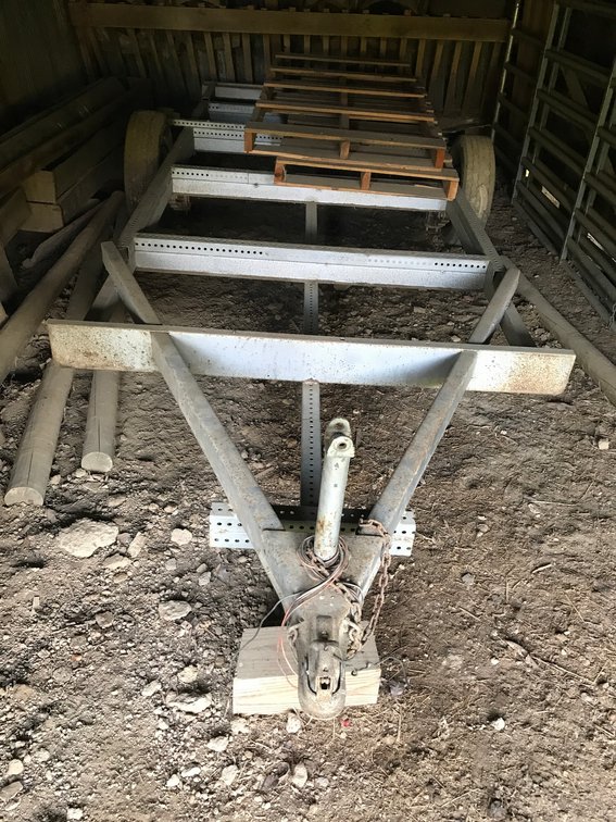 Trailer used for moving round bails