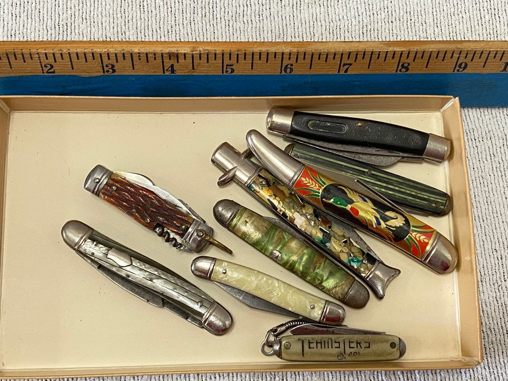 Assorted Pocket Knives