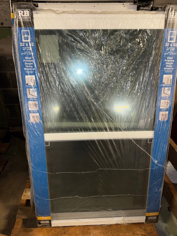 Vinyl single hung window