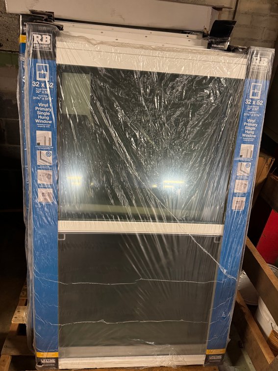Vinyl single hung window