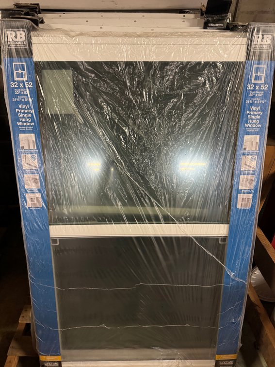 Vinyl single hung window