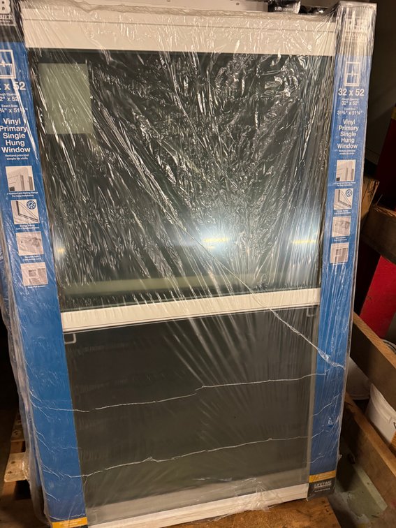 Vinyl single hung window