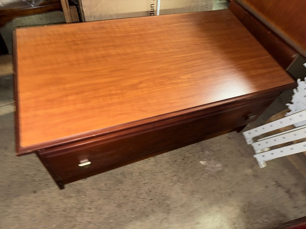 Wooden 1 drawer nightstand