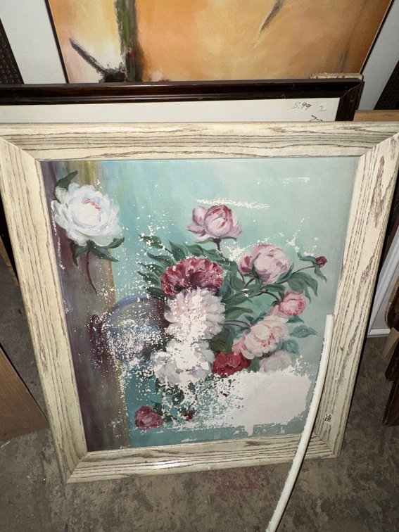 Lot of framed paintings