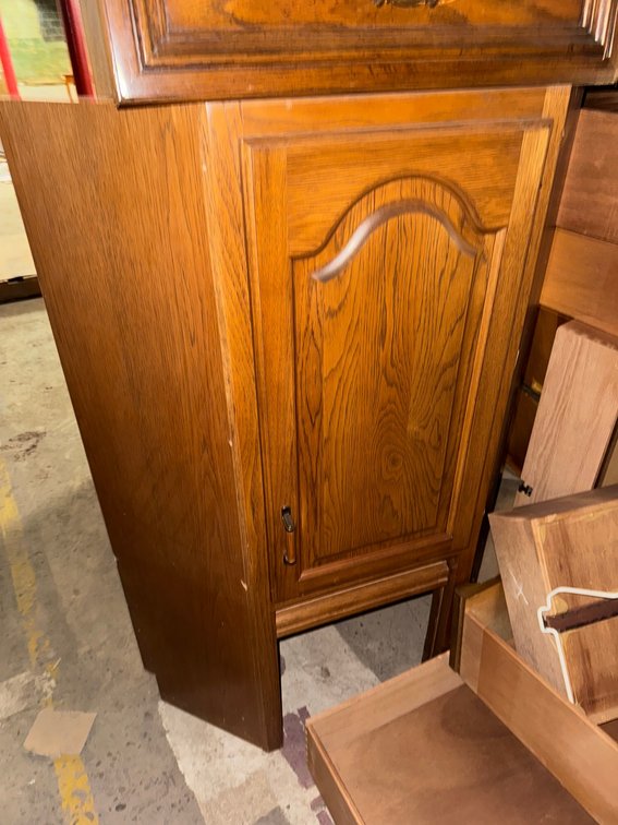 Wooden 1 door cabinet